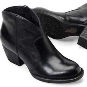 Born Michel Black Leather 7M Like New